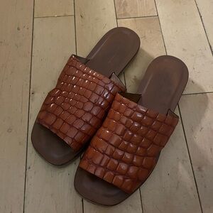 Rachel Comey brown croc sandals in size 39 8/9 good condition